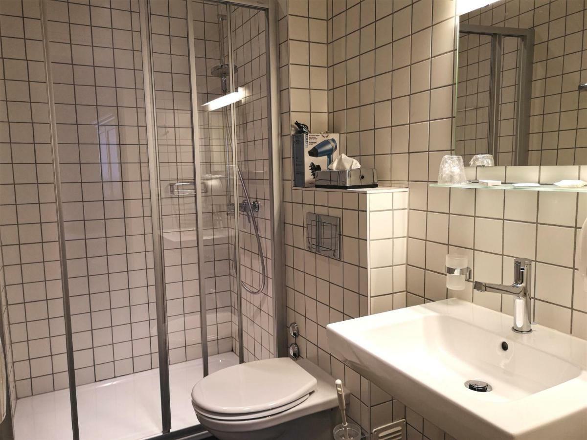 Hôtel du Raisin Lausanne Extérieur photo